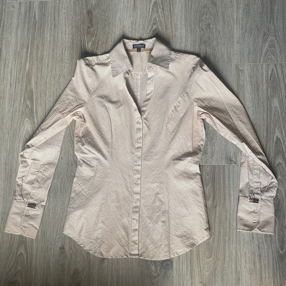 Size small express long sleeve button down in cream
